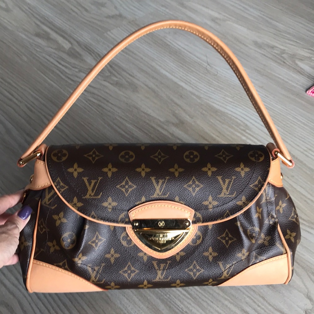 Louis Vuitton shoulder bag